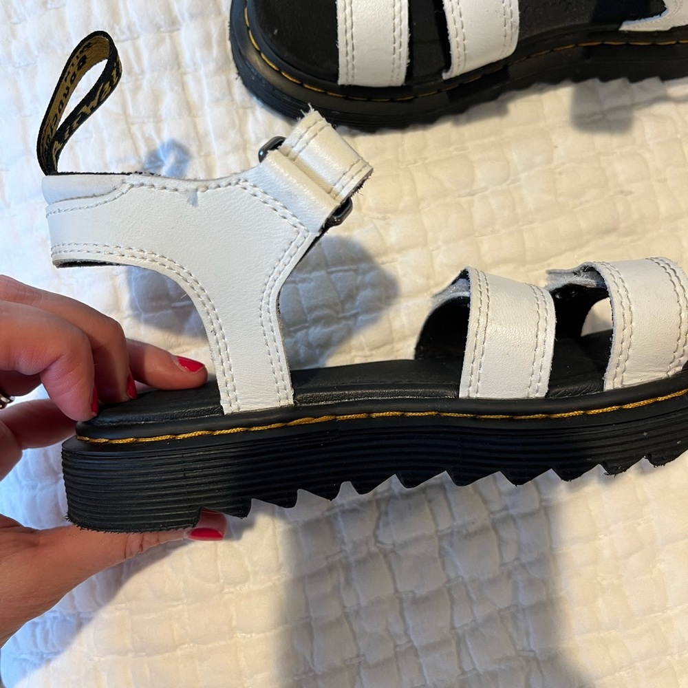 girls size 13 white Dr Martens sandals
